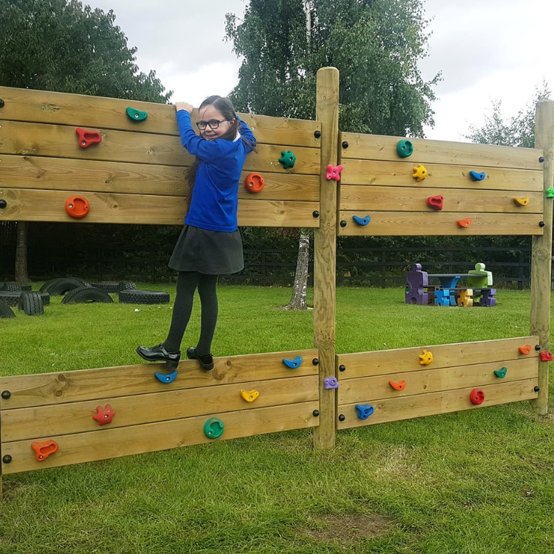 UNITED CLIMBING WALL